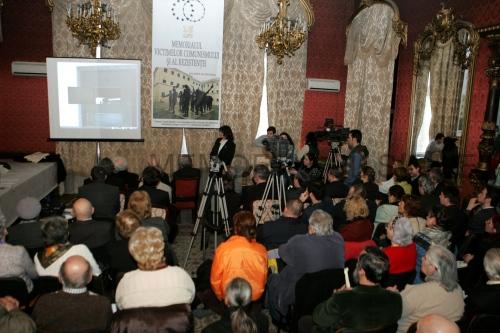 Aniversare 15 ani de la începuturile Memorialului Victimelor Comunismului şi al Rezistenţei