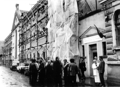 Clădirea fostei închisori din Sighet în timpul lucrărilor de transformare a ei în Memorialul Victimelor Comunismului şi al Rezistenţei